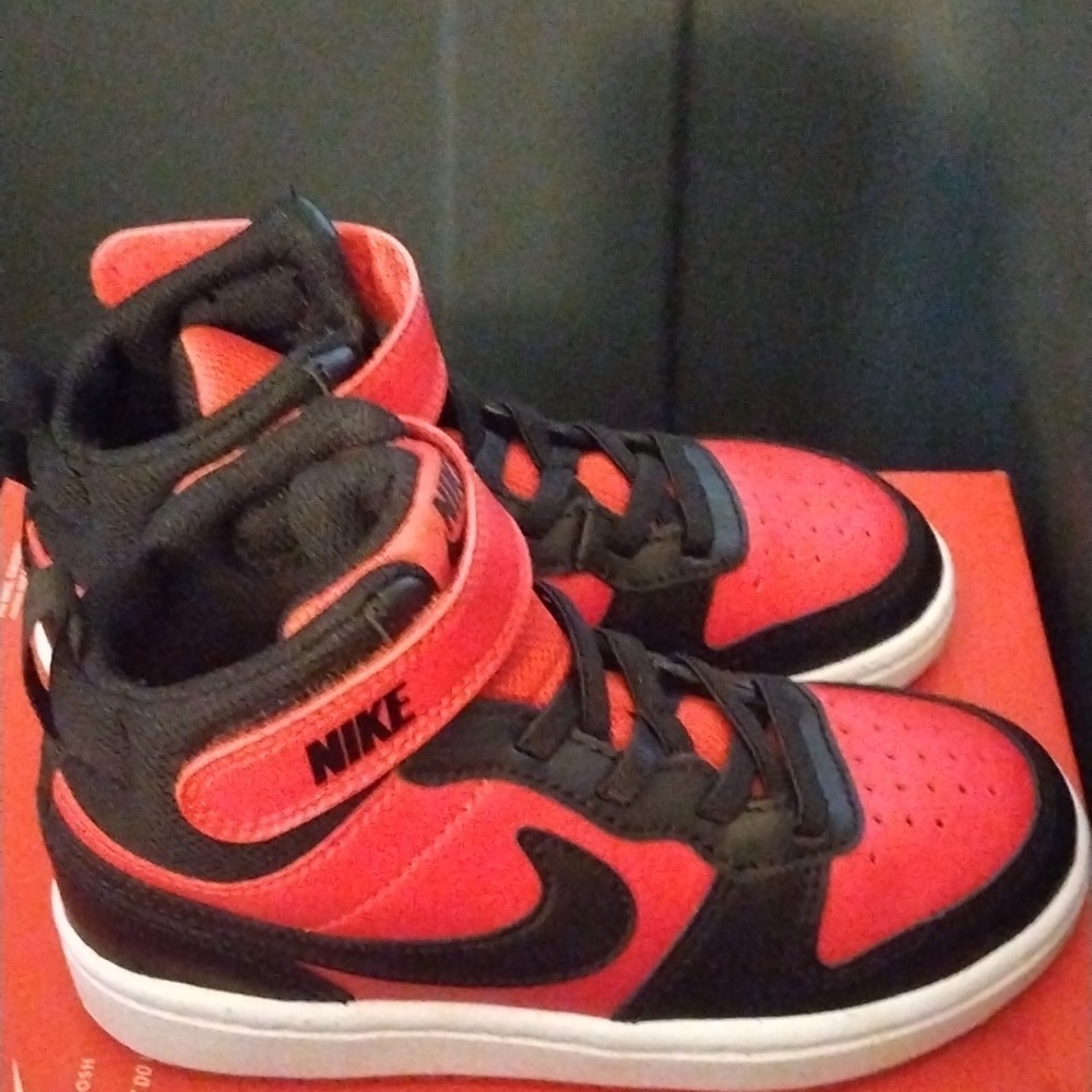 Nike Court Borough Mid 2 (no top box) Shoes